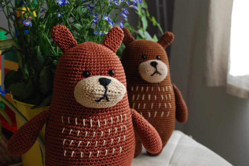 Amigurumi crochet ours